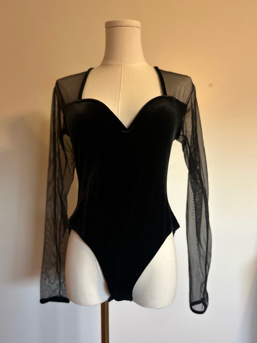 VTG 90s Jones New York Black Velvet Mesh Long Sleeve Bodysuit Size M